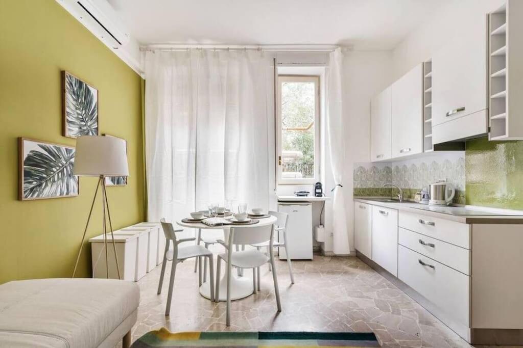 Appartamento Incantevole In Brera Milão Exterior foto